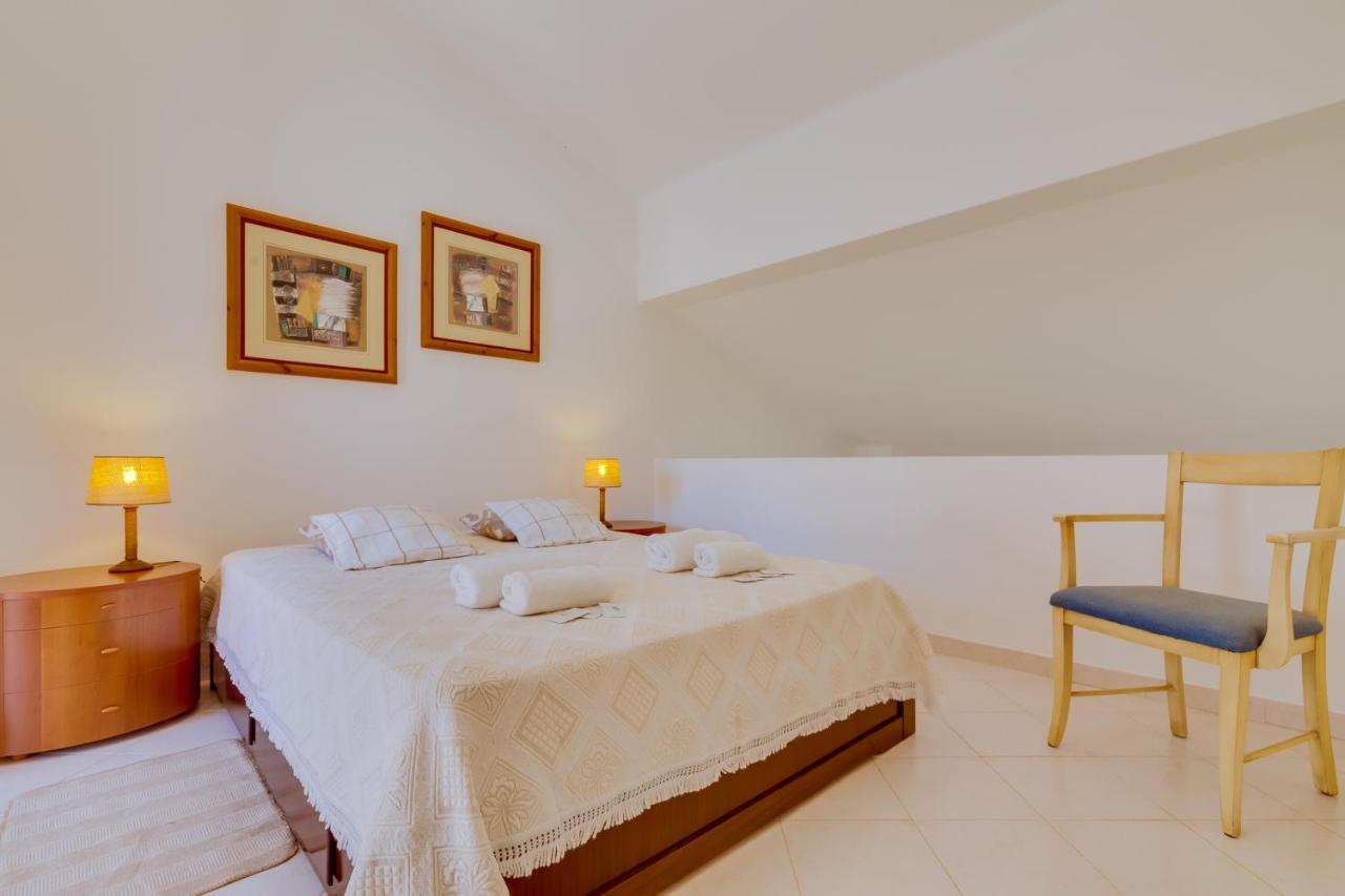 Small Villa 4Pax -Shared Pool @ Homesbyfc Albufeira Extérieur photo